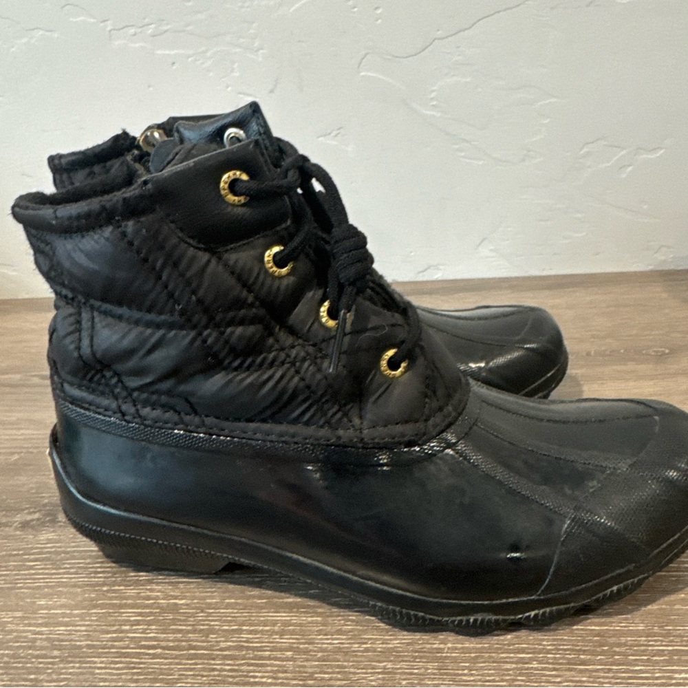 Sperry Duck Boots Womens 6.5M  Black Quilted Rain Waterproof Shoes Syren Gulf